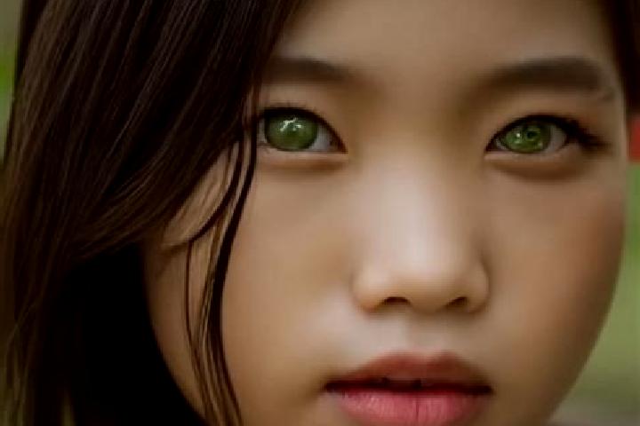 Sadie, 29, a red green-eyed asian companion based in Baturaden. Offering Travel Companion, Striptease, OWO, Roleplay. Available for incall and outcall, overn...