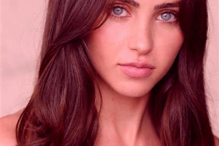 Sadie, 29, a red grey-eyed latina companion based in Zotirpada. Offering 69, CIM, BDSM, Duos. Available for incall and outcall, day and evening dates.