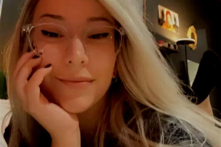 Sadie, 31, a blonde grey-eyed asian companion based in Tiruvallur. Offering A-Level, Dinner Date, CIM, Striptease, Erotic Massage. Available for incall and o...