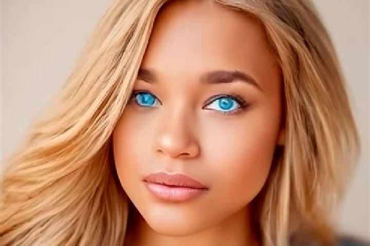 Sadie, 31, a dark blonde blue-eyed latina companion based in Haralahalli. Offering 69, BDSM, Roleplay. Available for incall and outcall, overnight bookings a...