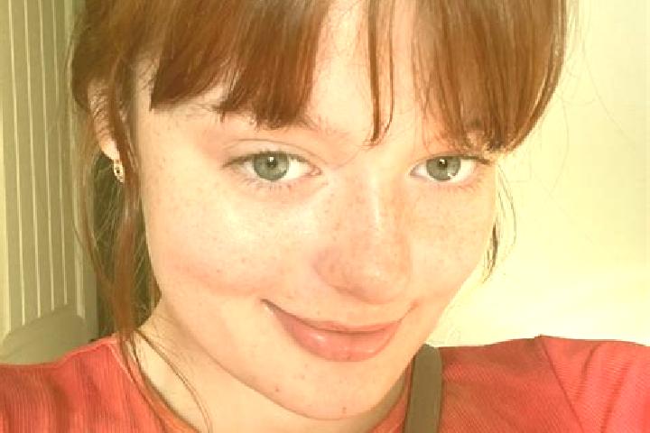 Sadie, 32, a red green-eyed caucasian companion based in Sauce. Offering Massage, CIM, Dinner Date, Striptease. Available for incall and outcall, day and eve...
