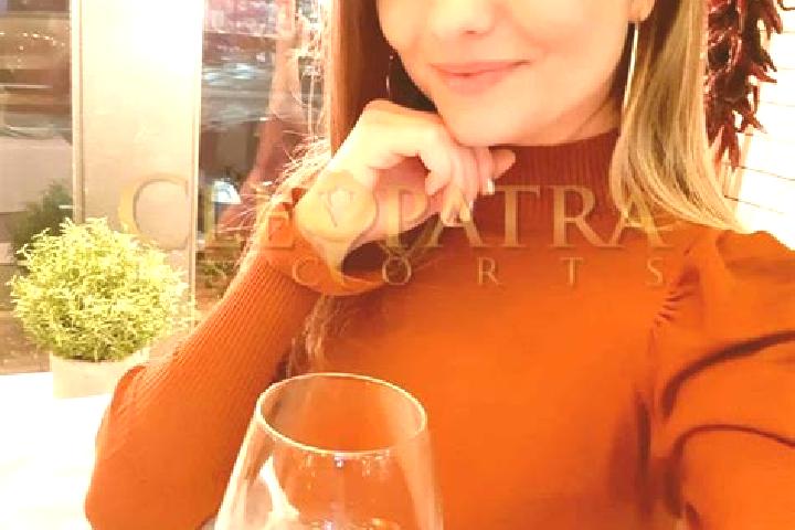 Sadie, 32, a red grey-eyed mediterranean companion based in Agatti. Offering Dinner Date, OWO, GFE. Available for incall and outcall, day and evening dates.