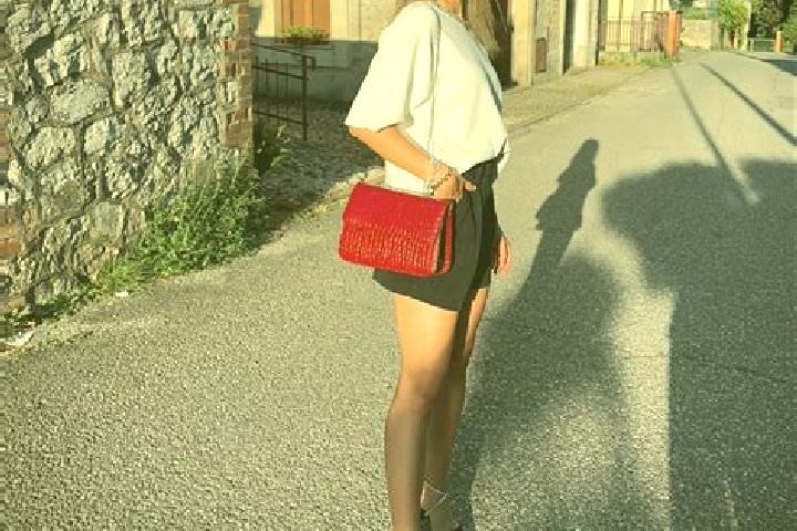 Sadie, 32 — Escort in Suharau, Romania
