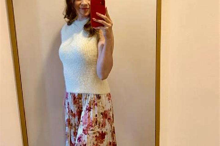 Sadie, 32 — Escort in Vyshnii Dubovets, Ukraine