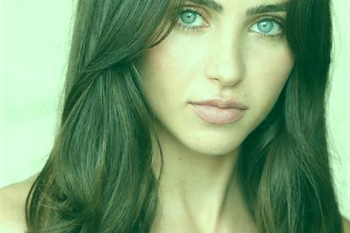 Sadie, 33, a auburn hazel-eyed caribbean companion based in Fondo. Offering Striptease, Roleplay, Erotic Massage, CIM, Girlfriend Experience. Available for i...