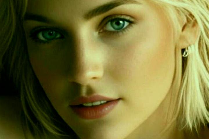 Sadie, 33, a blonde blue-eyed caucasian companion based in Sha Tin Wai. Offering Erotic Massage, Couples, Duos. Available for incall and outcall, day and eve...