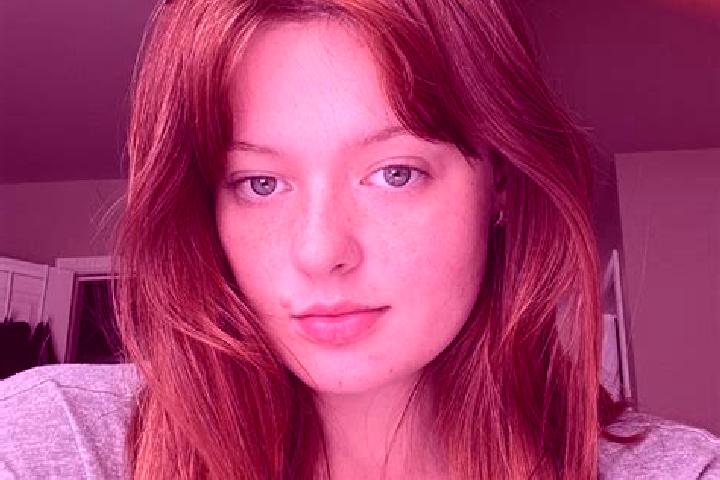 Sadie, 33, a red green-eyed european companion based in West Hempstead. Offering Dinner Date, Girlfriend Experience, CIM. Available for incall and outcall, d...