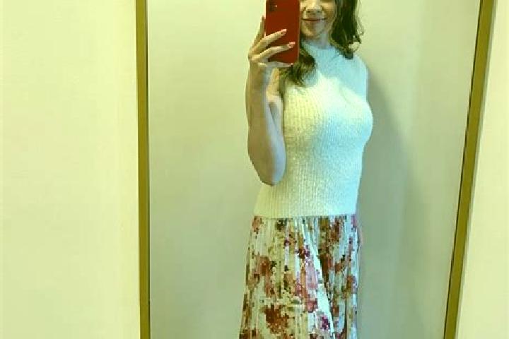 Sadie, 33 — Escort in Kushuhum, Ukraine