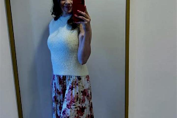 Sadie, 33 — Escort in Nikologory, Russia
