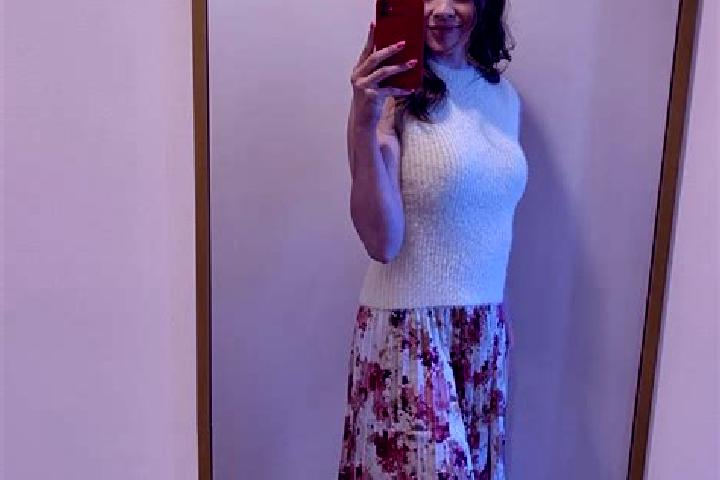 Sadie, 33 — Escort in Uihei, Romania