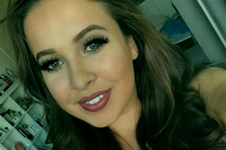 Sadie, 34, a brunette amber-eyed latina companion based in Jawakisa. Offering Party Girl, GFE, Travel Companion. Available for incall and outcall, overnight ...