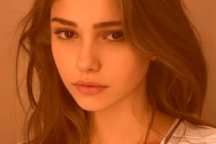 Sadie, 35, a chestnut grey-eyed slavic companion based in Freudental. Offering Duos, Tantra, OWO, Striptease. Available for incall and outcall, day and eveni...
