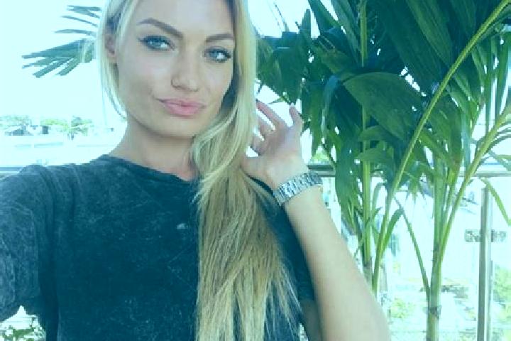 Sadie, 35, a dark blonde dark-eyed caribbean companion based in Dokkum. Offering Travel Companion, Deep French Kissing, GFE, Prostate Massage, Dinner Date. A...