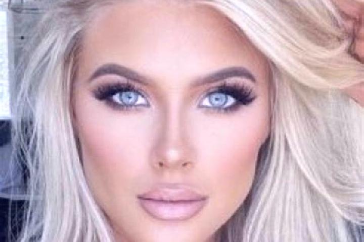 Sadie, 35, a platinum blonde hazel-eyed latina companion based in Kangin. Offering OWO, Overnight, Dinner Date, Party Girl. Available for incall and outcall,...