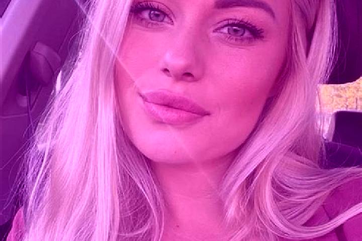Sadie, 36, a blonde hazel-eyed latina companion based in Pfunds. Offering Couples, BDSM, Domination. Available for incall and outcall, day and evening dates.