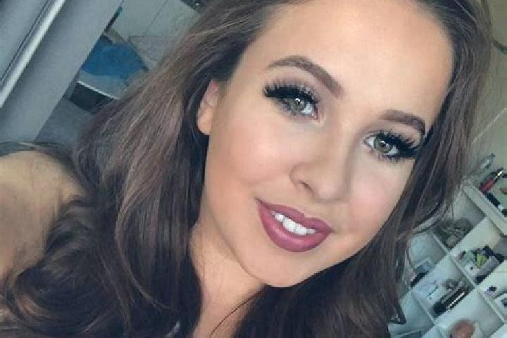 Sadie, 36, a chestnut brown-eyed european companion based in Az Zuwaytinah. Offering A-Level, Deep French Kissing, Massage, Erotic Massage. Available for inc...