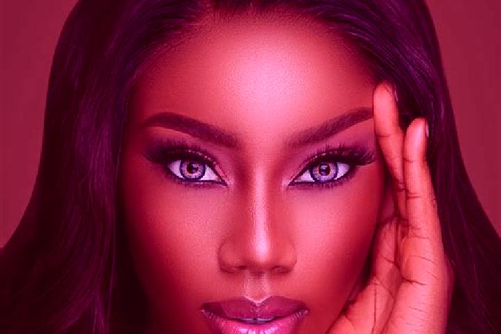 Sadie, 36, a red blue-eyed ebony companion based in Sage Hill. Offering A-Level, Party Girl, Deep French Kissing, 69. Available for incall and outcall, day a...