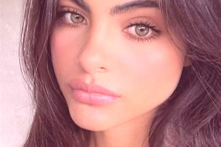 Sadie, 37, a black hazel-eyed european companion based in Korner. Offering OWO, Girlfriend Experience, Party Girl, Couples. Available for incall and outcall,...