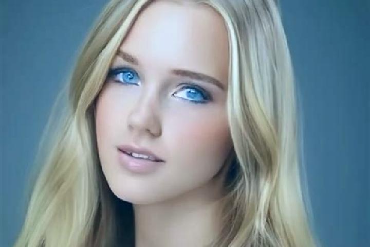 Sadie, 37, a dark blonde amber-eyed mediterranean companion based in Selaphum. Offering Party Girl, Prostate Massage, Deep French Kissing, Travel Companion, ...