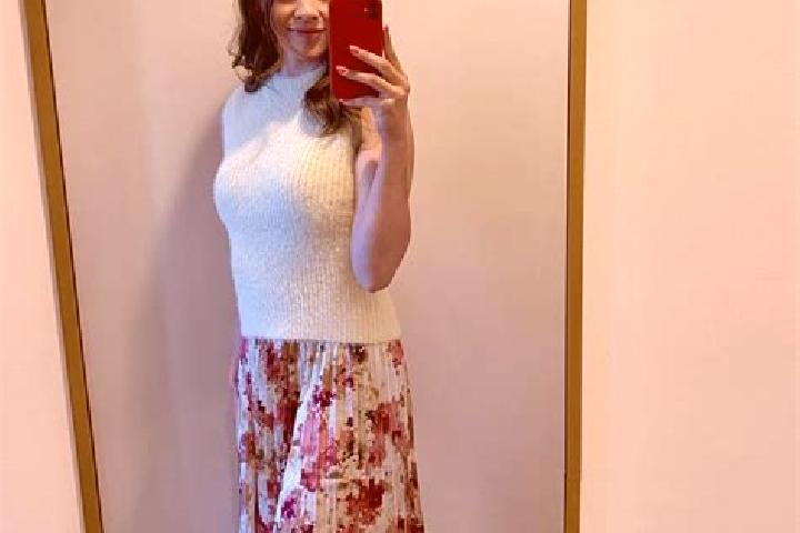 Sadie, 38 — Escort in Hejing, China