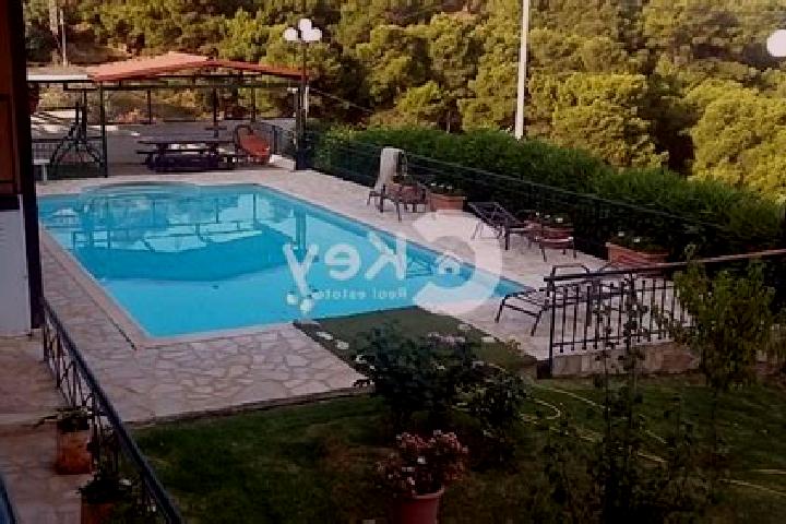 Sadie, 39 — Escort in Kouvaras, Greece