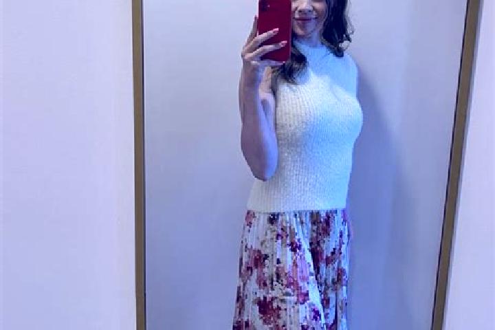 Sadie, 39 — Escort in Sambateni, Romania