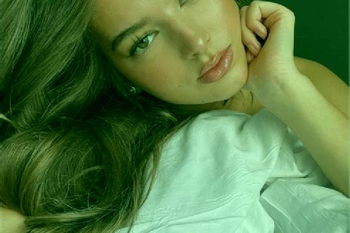 Sage, 20, a brunette hazel-eyed latina companion based in Segart. Offering GFE, Party Girl, Roleplay, Erotic Massage, Prostate Massage. Available for incall ...