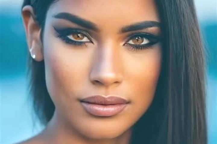 Sage, 21, a chestnut hazel-eyed latina companion based in Frauenburg. Offering Striptease, Duos, GFE. Available for incall and outcall, overnight bookings av...