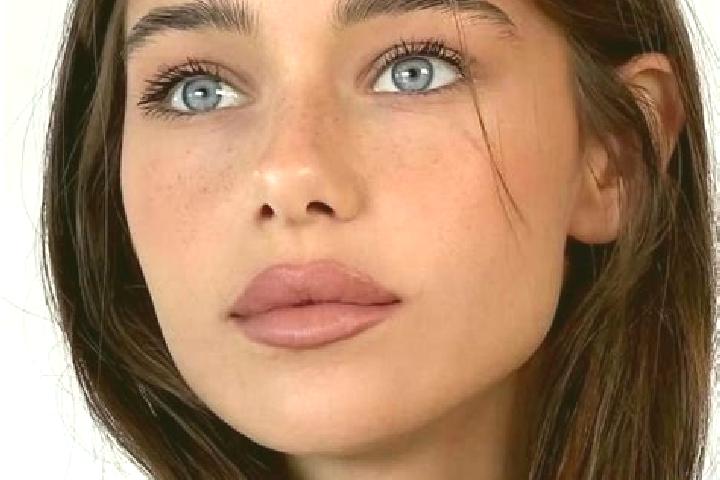 Sage, 22, a brunette blue-eyed mixed companion based in Cerros Blancos. Offering Couples, GFE, Duos. Available for incall and outcall, overnight bookings ava...