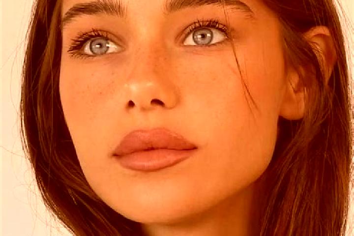 Sage, 22, a brunette brown-eyed indian companion based in Ilhavo. Offering Roleplay, CIM, Deep French Kissing. Available for incall and outcall, overnight bo...