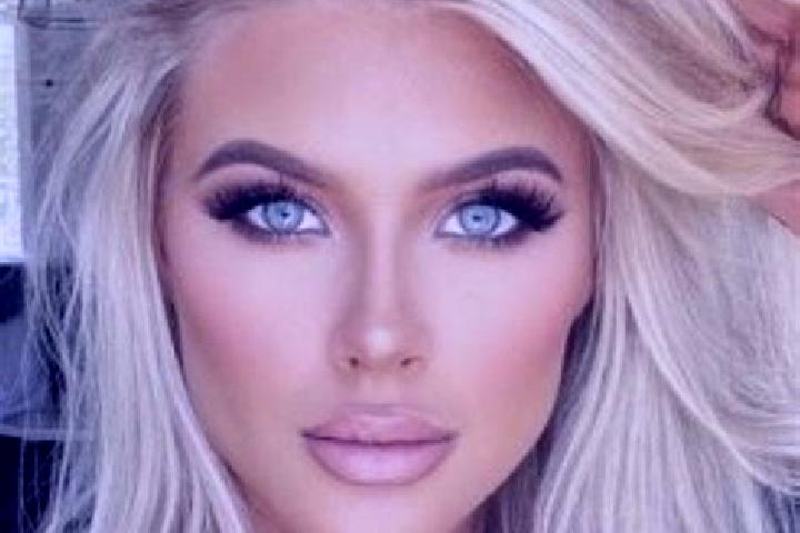Sage, 22, a platinum blonde dark-eyed ebony companion based in Sawoi. Offering Dinner Date, GFE, Couples, Party Girl. Available for incall and outcall, day a...