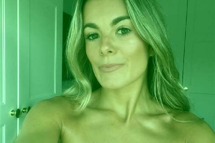 Sage, 22 — Escort in Glusburn, United Kingdom