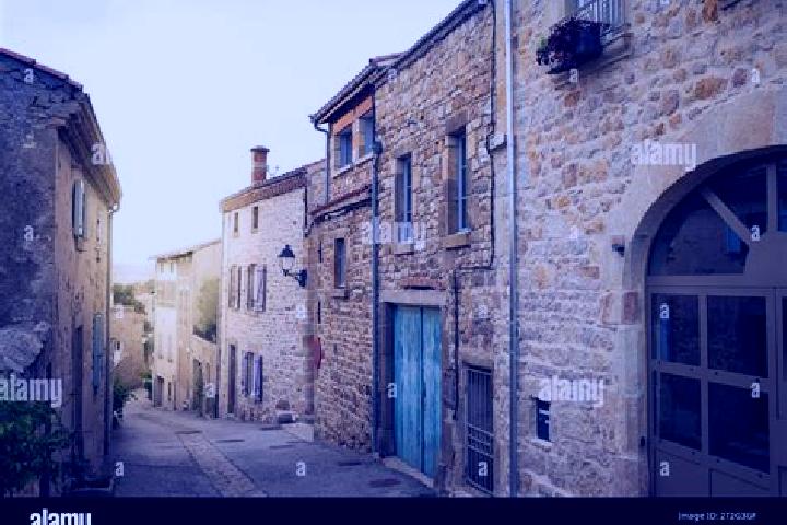 Sage, 22 — Escort in Montpeyroux, France