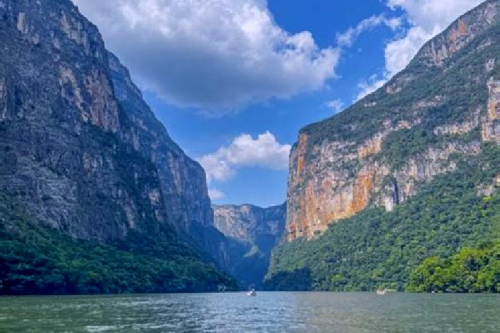 Sage, 22 — Escort in Nuevo Mazapa, Mexico