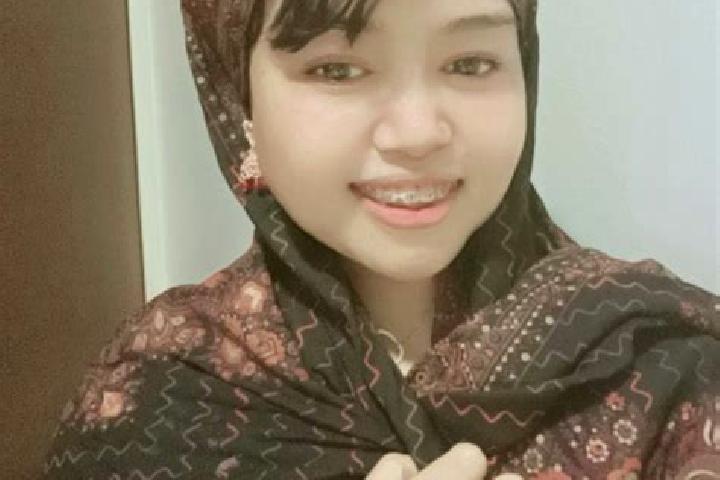Sage, 22 — Escort in Wolomoni, Indonesia