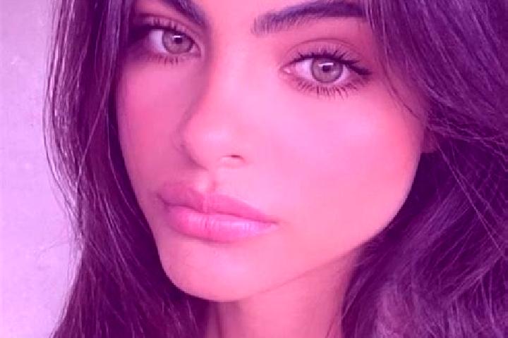 Sage, 24, a auburn brown-eyed indian companion based in Parkwoods-Donalda. Offering Massage, OWO, CIM, Fetish. Available for incall and outcall, day and even...