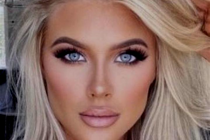 Sage, 24, a platinum blonde hazel-eyed slavic companion based in Karby. Offering Deep French Kissing, Erotic Massage, CIM, Fetish, Overnight. Available for i...