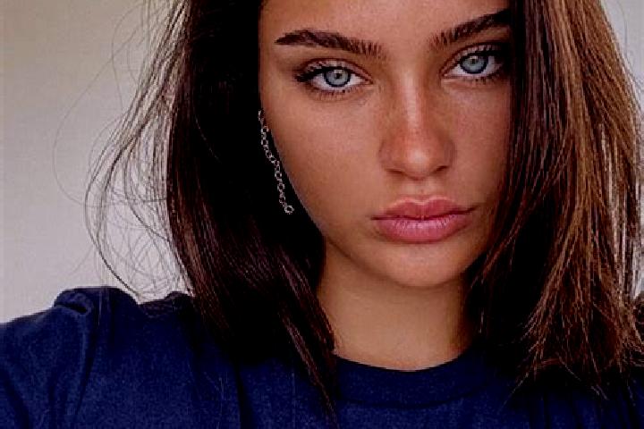 Sage, 25, a brunette dark-eyed caucasian companion based in Birchis. Offering Massage, Erotic Massage, Couples, Overnight, Prostate Massage. Available for in...