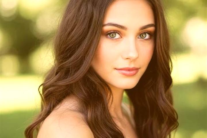 Sage, 25, a brunette hazel-eyed european companion based in Cotronei. Offering Girlfriend Experience, Couples. Available for incall and outcall, overnight bo...