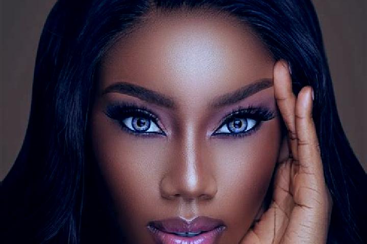 Sage, 25, a red blue-eyed ebony companion based in Lingbao. Offering Massage, Prostate Massage, Fetish, Overnight. Available for incall and outcall, overnigh...