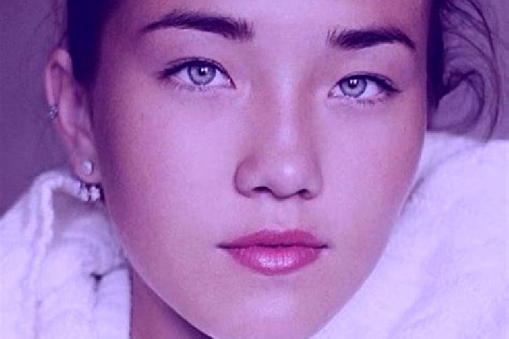 Sage, 26, a auburn grey-eyed caucasian companion based in Nangalimang. Offering Erotic Massage, A-Level, Party Girl, Travel Companion. Available for incall a...