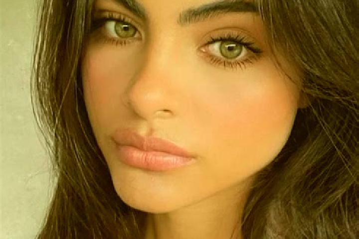 Sage, 26, a brunette dark-eyed indian companion based in Barakodi. Offering Dinner Date, Travel Companion, BDSM. Available for incall and outcall, overnight ...