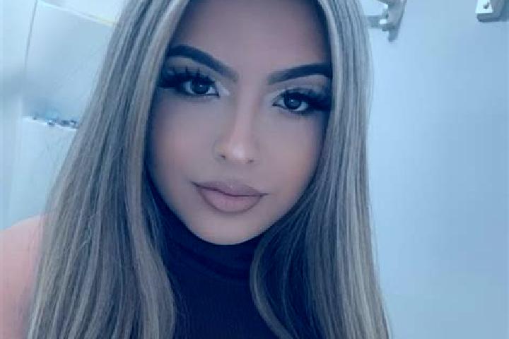 Sage, 28, a blonde amber-eyed latina companion based in Schindhard. Offering OWO, Travel Companion. Available for incall and outcall, day and evening dates.