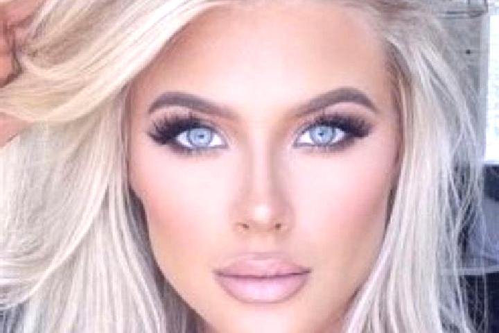 Sage, 28, a platinum blonde dark-eyed indian companion based in Perrefitte. Offering Couples, Party Girl, Erotic Massage, Roleplay, Tantra. Available for inc...