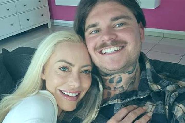 Sage, 29 — Escort in Protzel, Germany