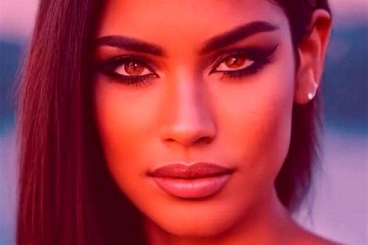 Sage, 32, a red dark-eyed latina companion based in Overmere. Offering Massage, A-Level. Available for incall and outcall, day and evening dates.