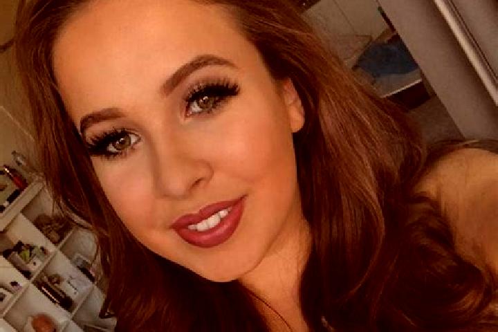 Sage, 33, a dark blonde amber-eyed caucasian companion based in Goruni. Offering Striptease, OWO, Dinner Date. Available for incall and outcall, overnight bo...