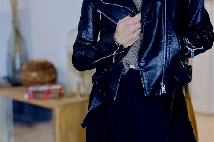 Sage, 33 — Escort in Cauroir, France
