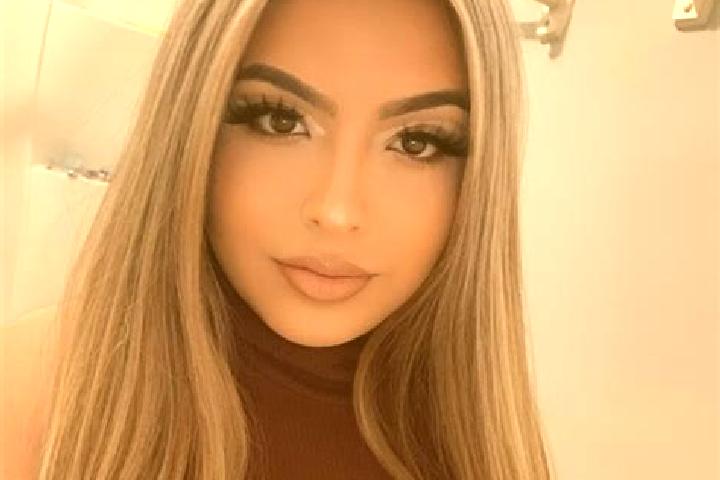 Sage, 34, a blonde brown-eyed latina companion based in Devrekani. Offering Duos, BDSM, 69. Available for incall and outcall, day and evening dates.