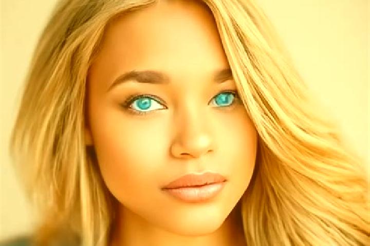 Sage, 34, a dark blonde blue-eyed latina companion based in Valle de Abdalagis. Offering Deep French Kissing, Overnight, GFE, BDSM, Erotic Massage. Available...